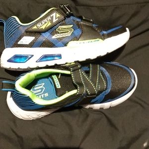 Sketcher's boys size 3